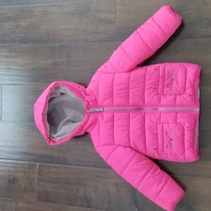 Toddler girls bright pink Carter coat size 3T with cat pockets